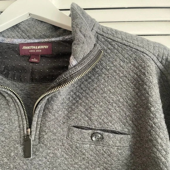 Johnston & Murphy | Men’s Quilted Quarterzip Pullover - Picture 3 of 9